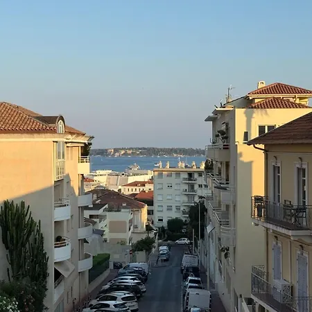 Lägenhet Le Clairfontaine - Stylish City-centre In - Sea View - Perfect For Work And Relaxation - 10 Min Walking Distance Of Palais Des Festivals And Beaches Cannes