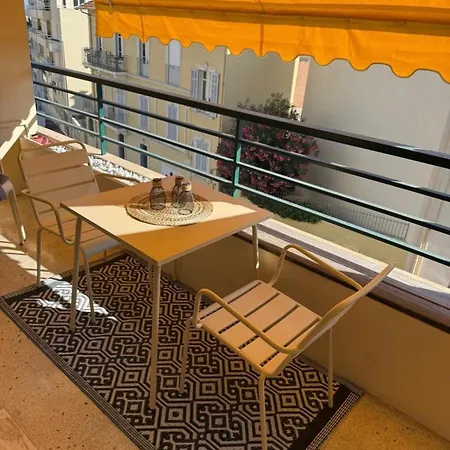 Le Clairfontaine - Stylish City-centre In - Sea View - Perfect For Work And Relaxation - 10 Min Walking Distance Of Palais Des Festivals And Beaches * Cannes