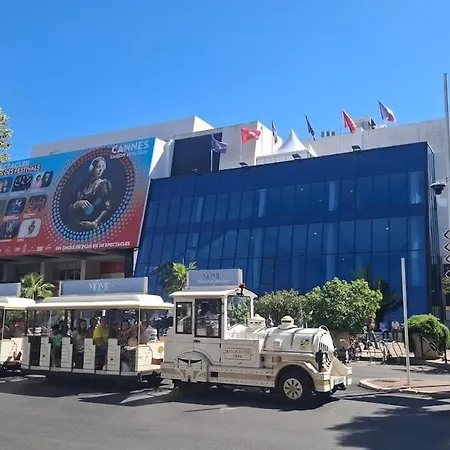 Le Clairfontaine - Stylish City-centre In - Sea View - Perfect For Work And Relaxation - 10 Min Walking Distance Of Palais Des Festivals And Beaches
