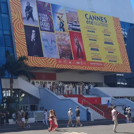 Lägenhet Le Clairfontaine - Stylish City-centre In - Sea View - Perfect For Work And Relaxation - 10 Min Walking Distance Of Palais Des Festivals And Beaches Cannes